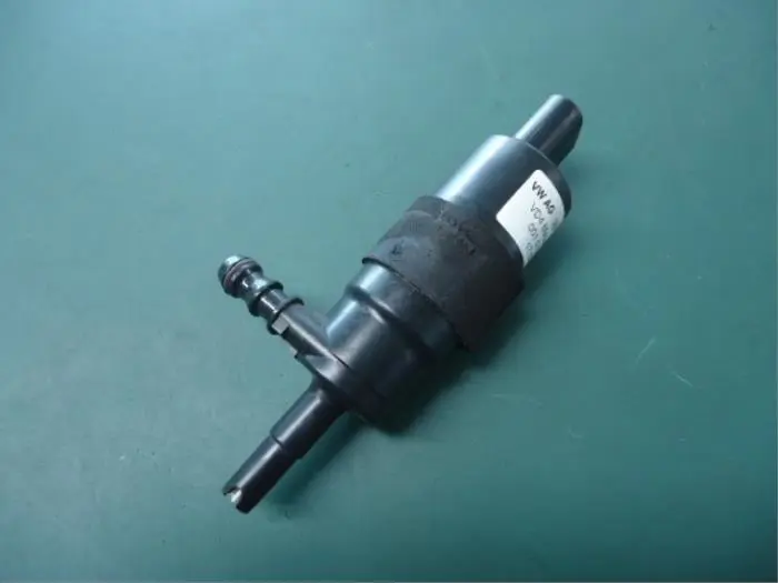 Headlight washer pump Audi A6