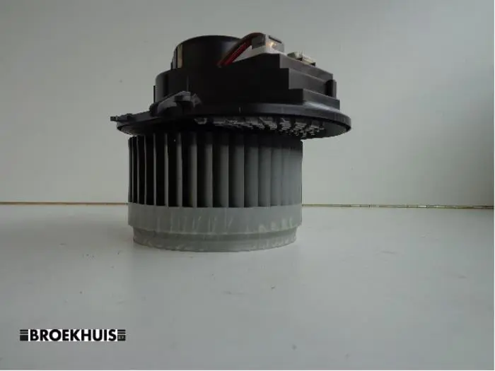 Heating and ventilation fan motor Volvo XC90