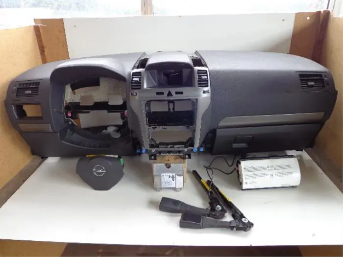 Airbag set + dashboard Opel Zafira C