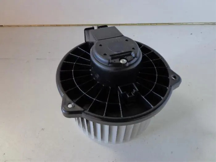 Heating and ventilation fan motor Daihatsu Trevis