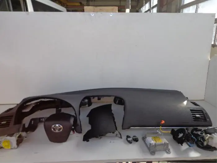 Zestaw+Modul poduszki powietrznej Toyota Avensis