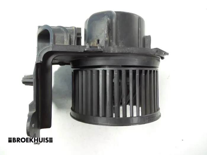 Heating and ventilation fan motor Renault Clio