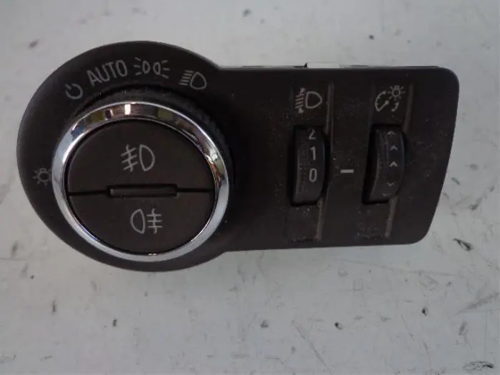 Interruptor de luz Opel Insignia