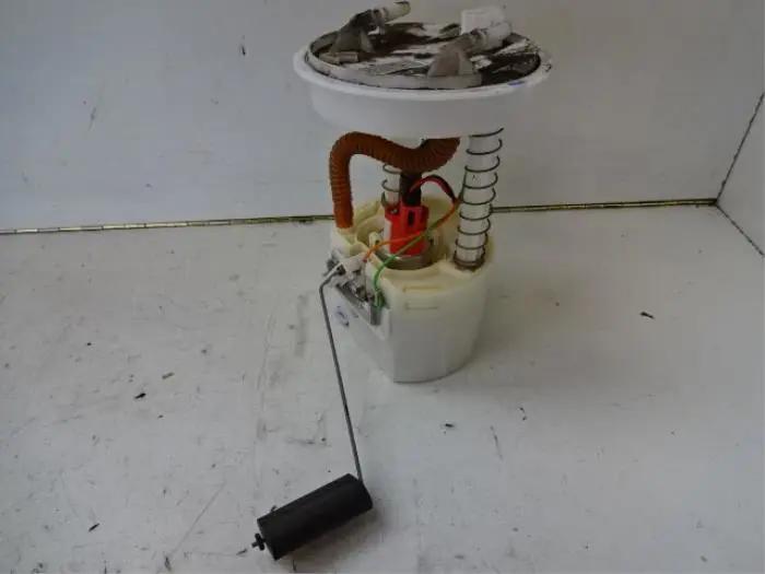 Electric fuel pump Ford Fusion