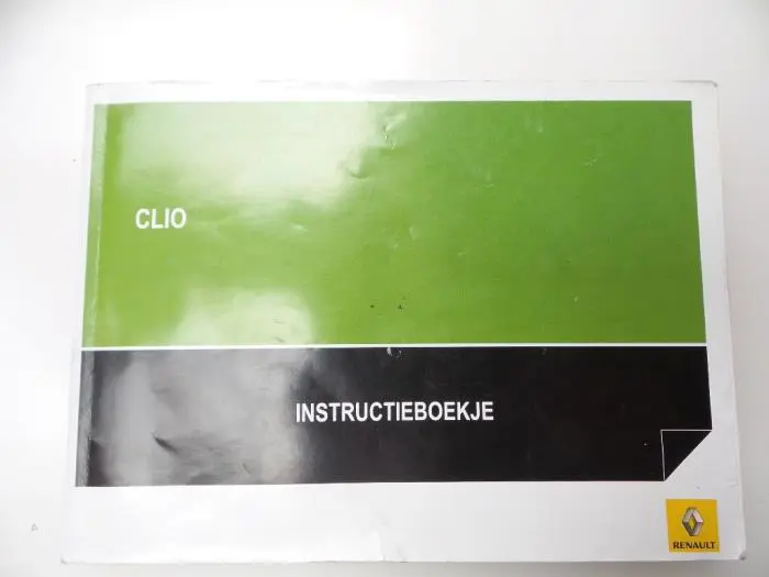 Instruction Booklet Renault Clio