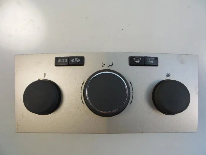 Panel de control de calefacción Opel Astra