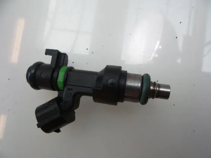 Injector (petrol injection) Renault Scenic