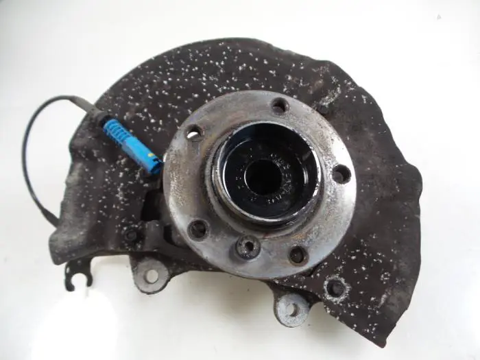 Knuckle, front right BMW 5-Serie