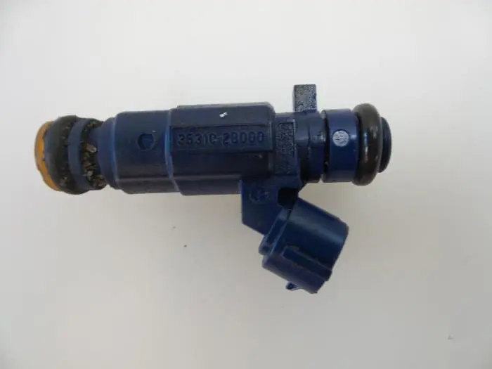 Injector (petrol injection) Kia Venga