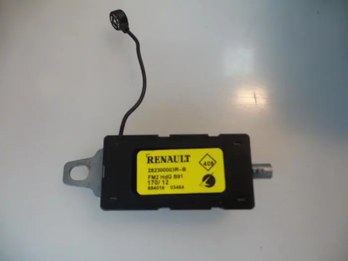 Antenne amplificateur Renault Megane