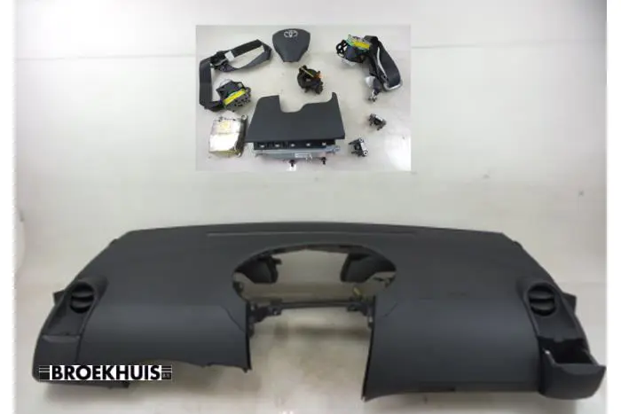 Airbag set + dashboard Toyota Yaris