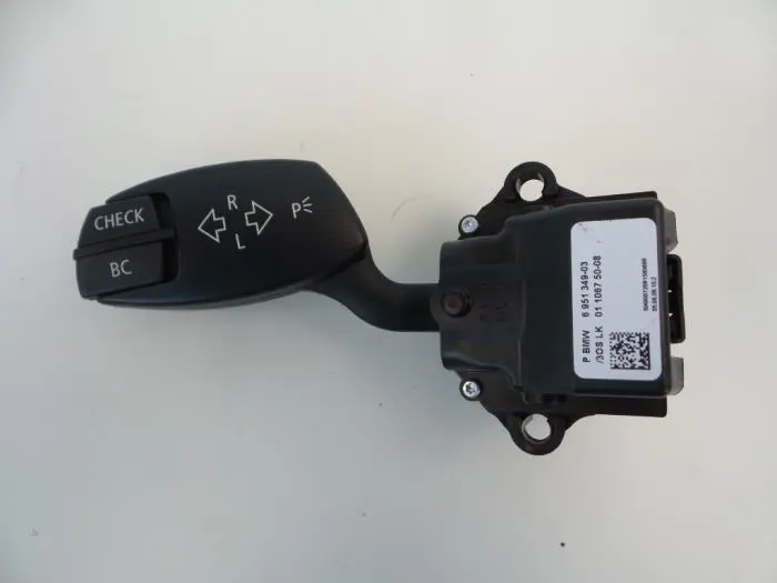 Interruptor de indicador de dirección BMW 5-Serie
