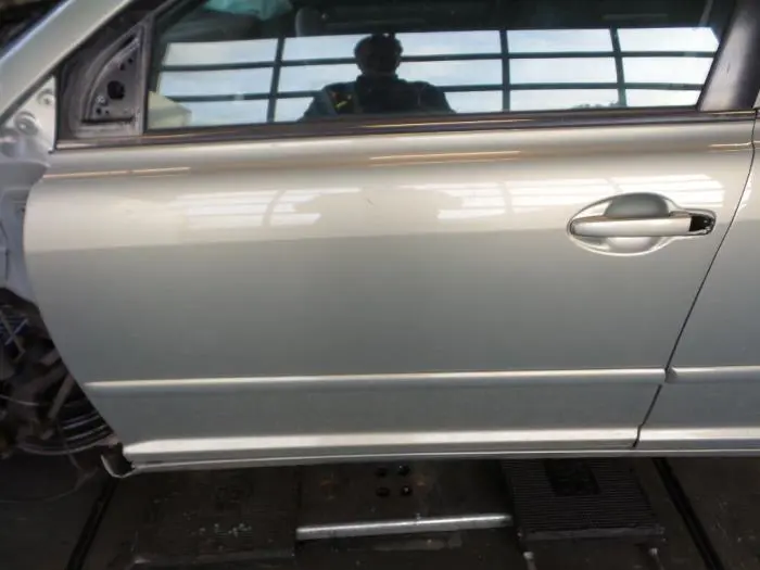 Drzwi lewe przednie wersja 4-drzwiowa Toyota Avensis