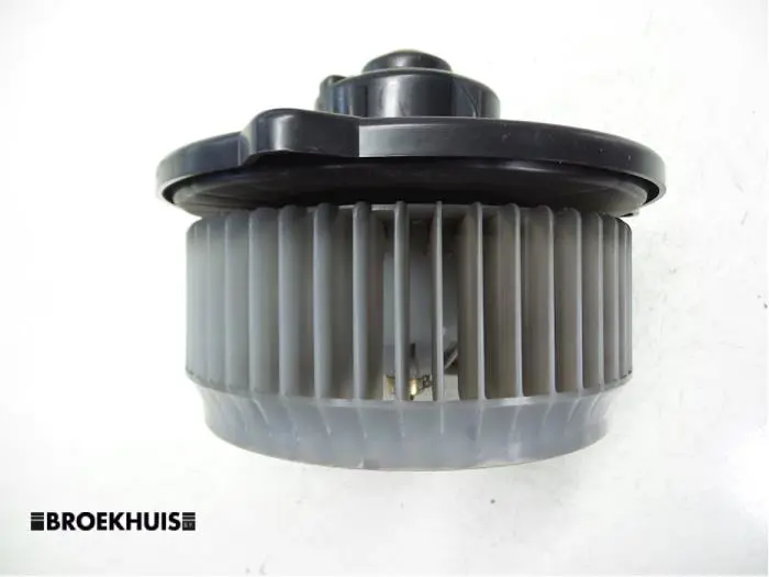 Heating and ventilation fan motor Suzuki Liana