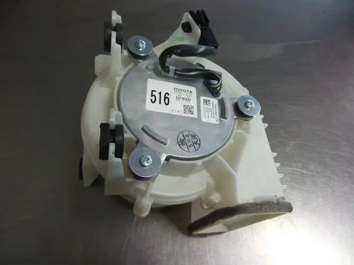 Ventilateur moteur Toyota Auris