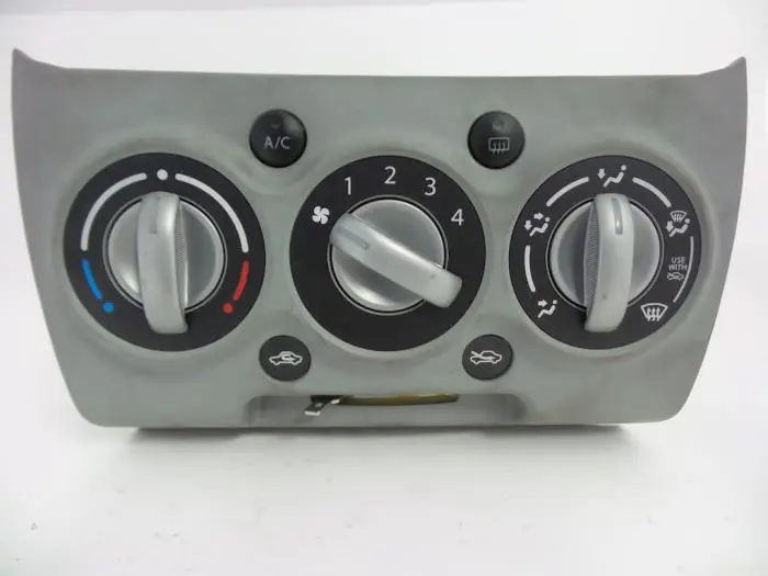 Panel de control de calefacción Suzuki Alto