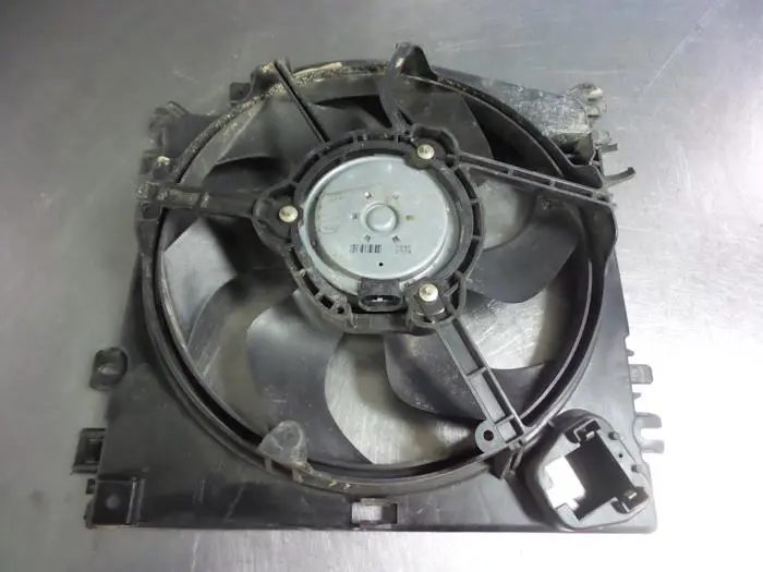 Ventilateur moteur Renault Modus