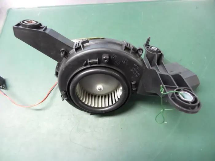 Heating and ventilation fan motor Citroen C4 Picasso