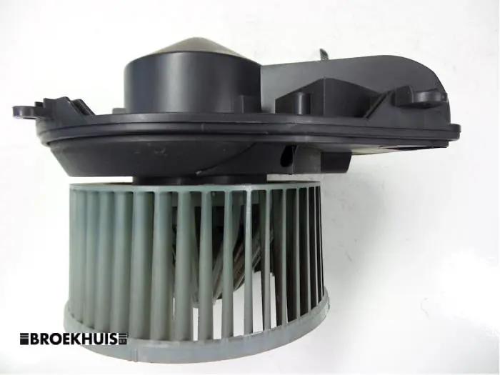 Motor de ventilador de calefactor Volkswagen Passat