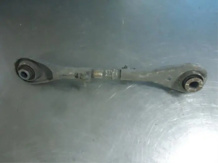 Rear wishbone, left Peugeot 407