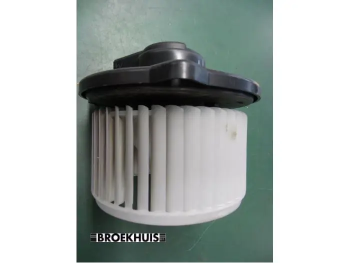 Heating and ventilation fan motor Daihatsu Materia