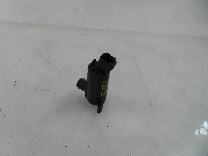 Bomba de limpiaparabrisas delante Chevrolet Spark