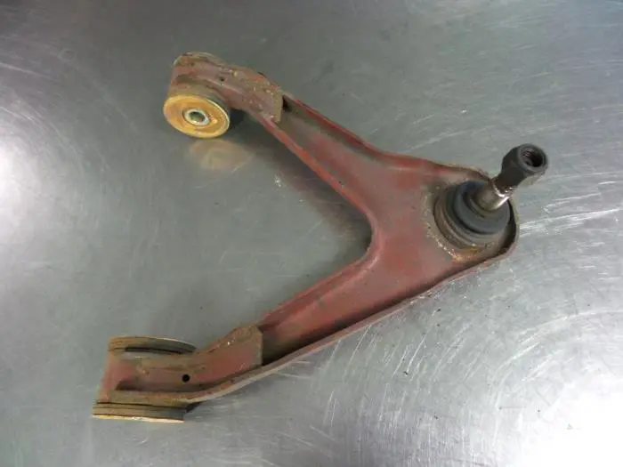 Front upper wishbone, right Iveco New Daily