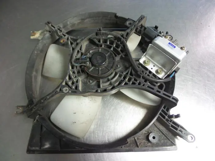 Ventilateur moteur Mitsubishi Galant