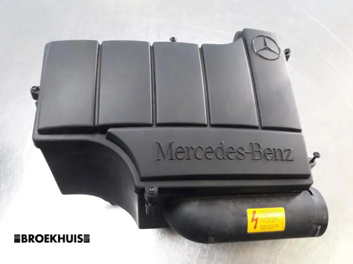 Obudowa filtra powietrza Mercedes A-Klasse