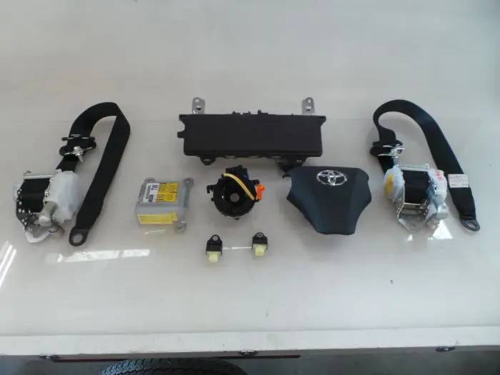 Kit+module airbag Toyota IQ