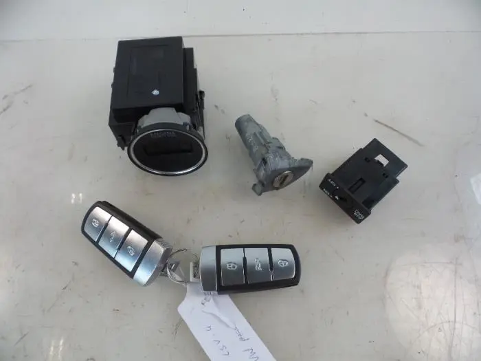 Set of cylinder locks (complete) Volkswagen Passat