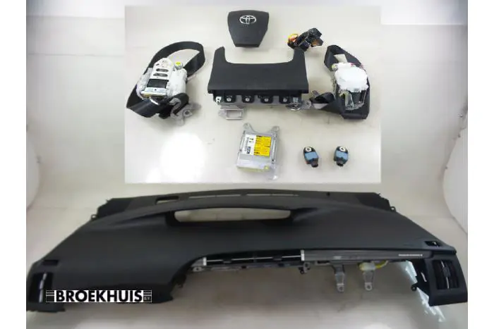 Airbag set + dashboard Toyota Prius