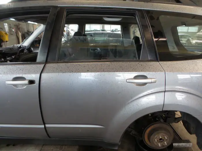 Rear door 4-door, left Subaru Forester