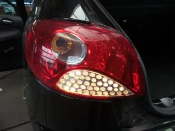 Tylne swiatlo pozycyjne lewe Peugeot 206 PLUS