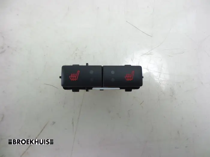 Seat heating switch Ford Ecosport