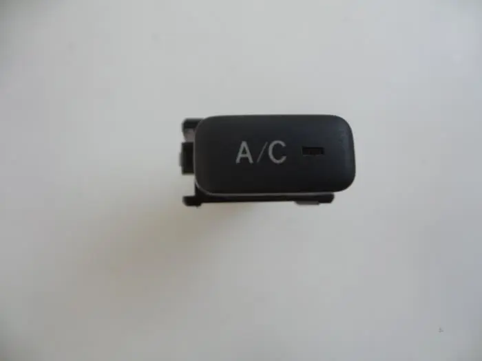 Air conditioning switch Toyota Hilux