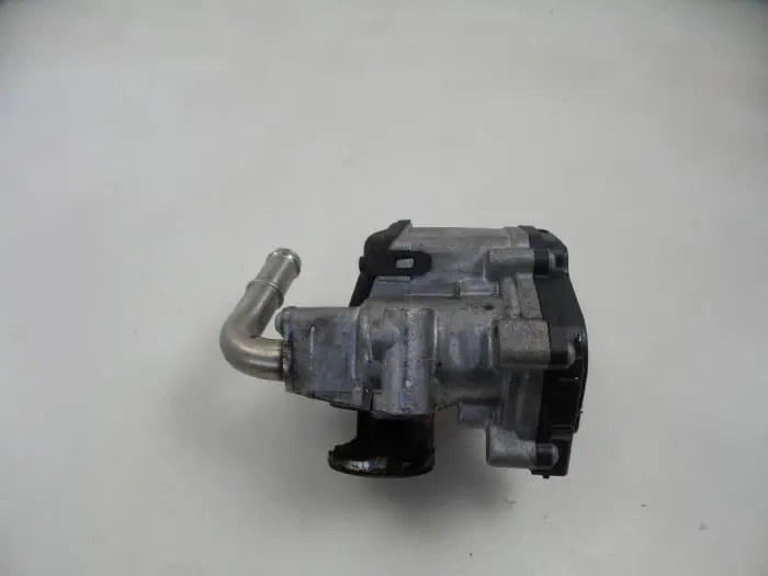 EGR valve Volkswagen Passat