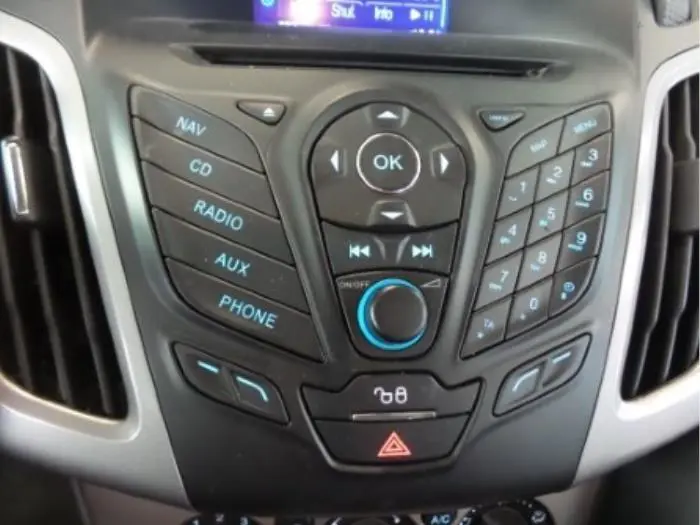 Navigation control panel Ford Focus